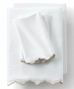 Wholesale 👏 400 Thread Count Premium Supima Cotton No Iron Sateen Scalloped Bed Sheet Set White/Light Tan 🤩