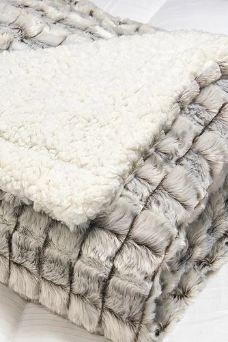 Best Sale โ๏ธ Blue Ridge Home Fashions MicroMink Sherpa Reversible Throw Blanket Navy ๐ - Image 5