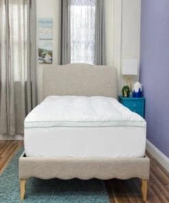 Brand new 🥰 BioPedic Fresh and Clean Down Alternative Mattress Topper with Ultra-Fresh Treated Fabric White 😍